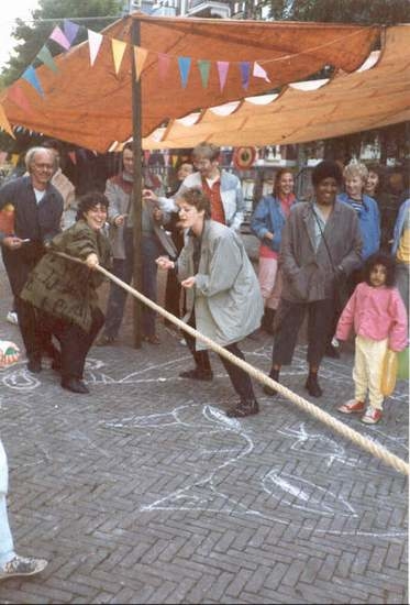 Buurtfeest op de Burmanstraat Buurtfeest eind jaren '80 