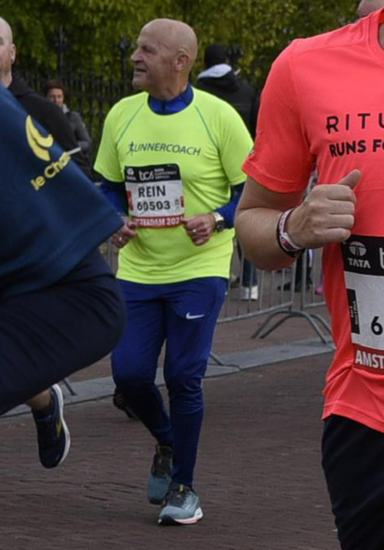 Rein Mulder TCS Amsterdam Marathon 2023 met zoons 8 K  Jordy Mulder en Robin Mulder met vader op Marathon Amsterdam na Corona 2023 