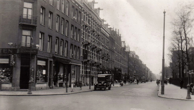 Eerste Oosterparkstraat 212 - 1938 - Foto: Marja aan 't Goor © Alle rechten voorbehouden  