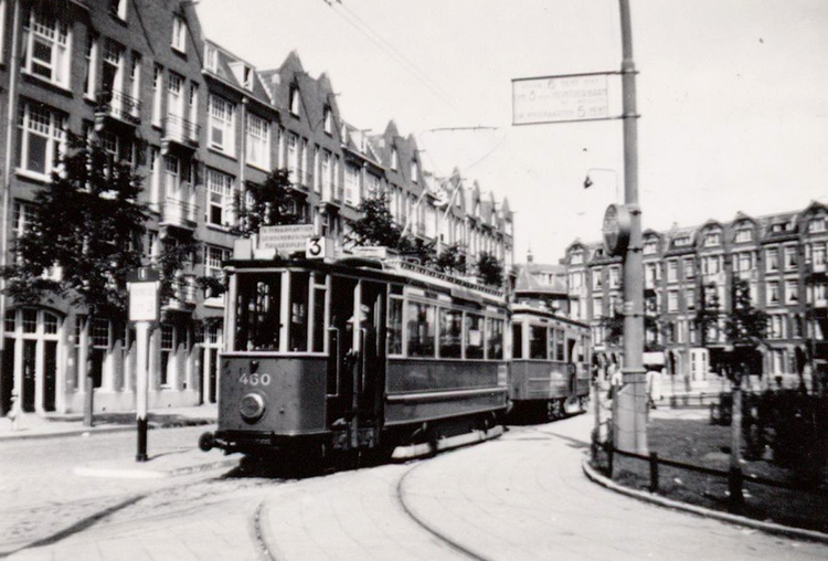  Krugerplein met lijn 3 in 1942.<br />Foto: Stadsarchief Amsterdam. 