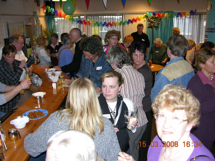 Reünie danie Theronstraat Er was volop drank en eten, 15 maart 2008. 