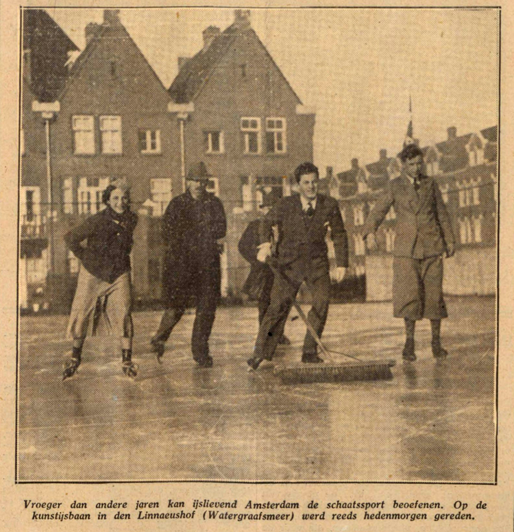 04 december 1933 - Op de kunstijsbaan in den Linnaeushof  