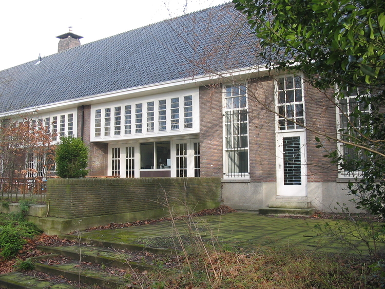  Schoolgebouw van de voormalige Openluchtschool (2005). 