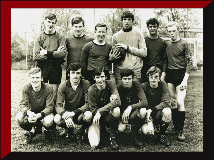 Nr. 080 .<br />G.Hopman - A.de Koning - R.v.Veldhoven - C.v.d.Ende - C.Ales - D.Keijer - J.Hopman - H.Knaap - A.Schoorl - W.de Lange - H.v.Schaaijk 