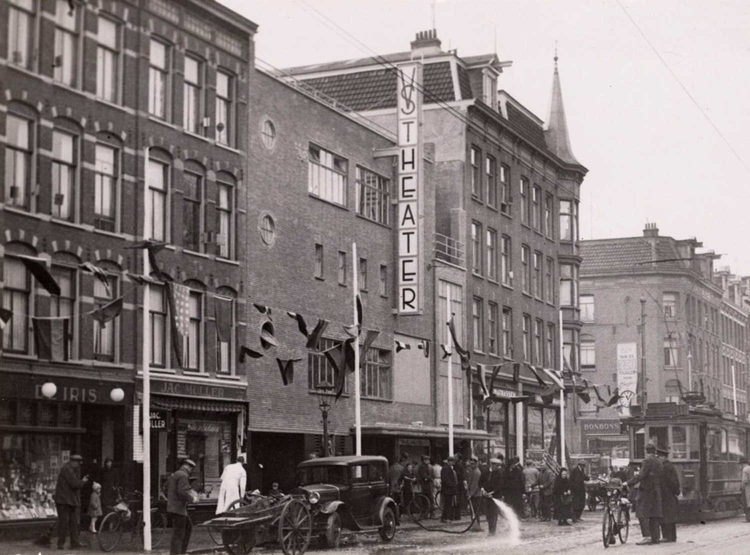 Eerste van Swindenstraat 74 Van Swindentheater - 1936 .<br />Foto; Beeldbank Amsterdam 