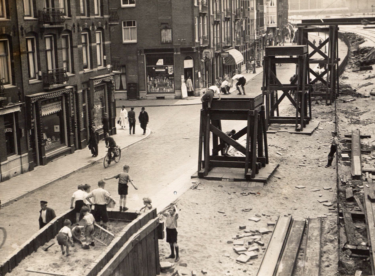 Celebesstraat 47 laatste hoekpand - 1930 .<br />Foto; Beeldbank Amsterdam 