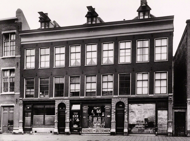 1e Oosterparkstraat 108 - 1930 .<br />Foto: Beeldbank Amsterdam 