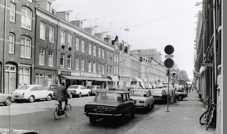 1e Oosterparkstraat 1976 .<br />Foto: Beeldbank Amsterdam 