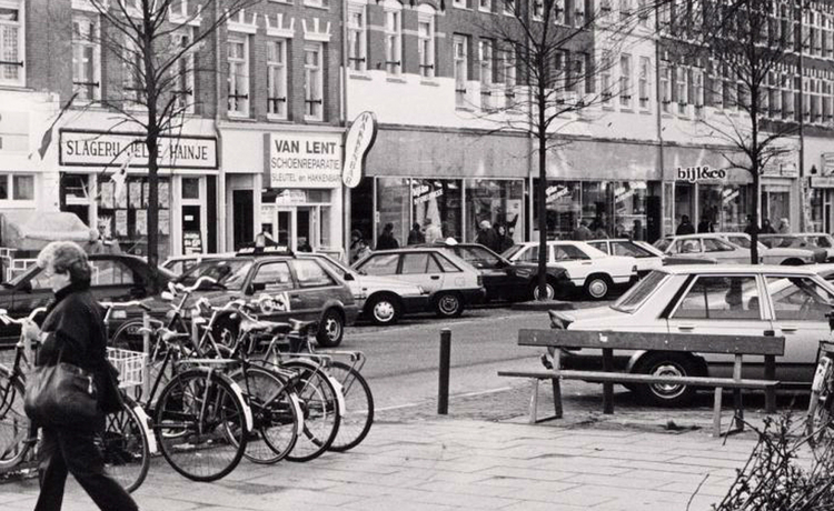 Eerste van Swindenstraat  64 Slagerij Helle Hainje -  ± 1975 .<br />Foto: Beeldbank Amsterdam 