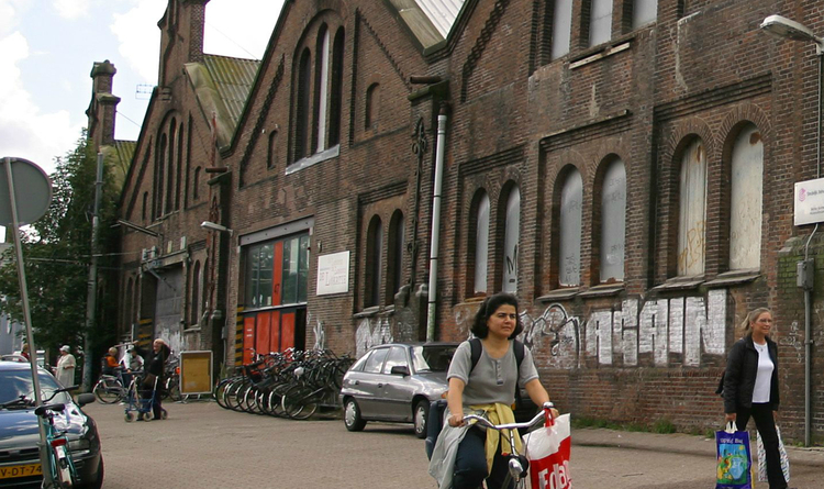Oranje Vrijstaatkade 47 - 2004 .<br />Foto: Beeldbank Amsterdam 