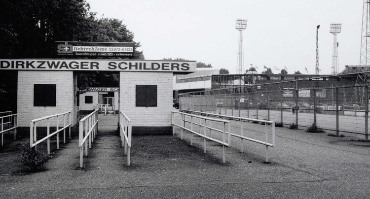 Stadion De Meer Middenweg ingang stadszijde - 1996 .<br />Foto: Beeldbank Amsterdam 