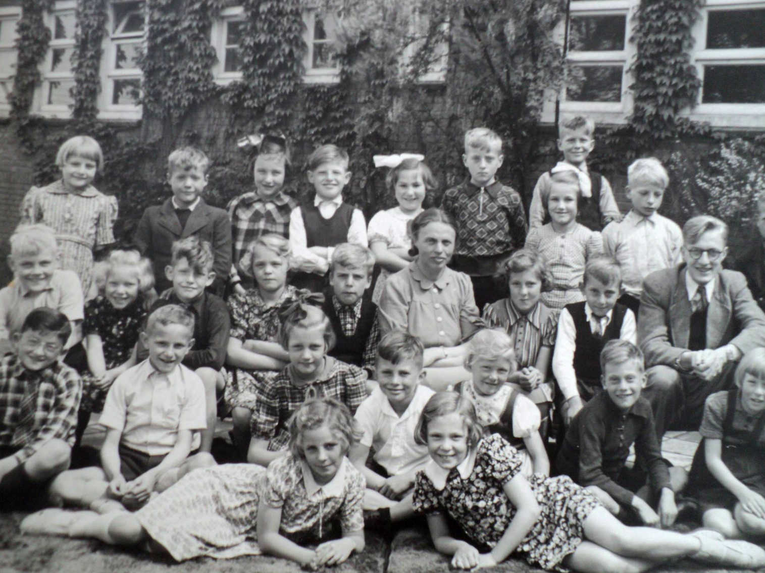 Abraham Van Riebeeckschool 1942 - Geheugen Van Oost