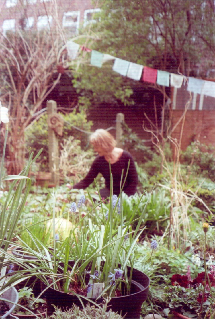  2008 anita in tuin Anita in haar tuin, juni 2008. 
