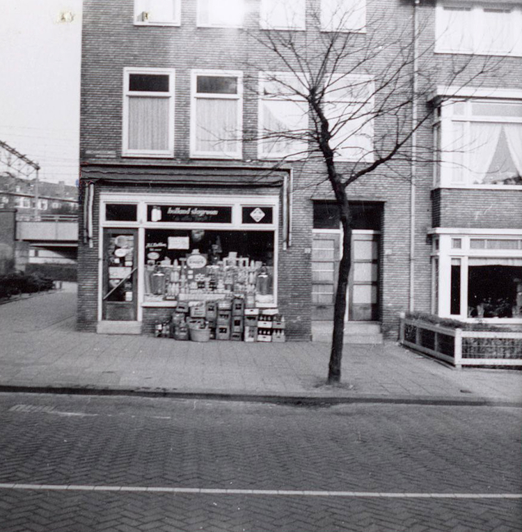 Archimedesweg 03 - ± 1960  <p>.<br />
<em>Klik rechts bovenaan op de foto en de foto wordt vergroot weergegeven.</em><br />
Foto: Beeldbank Amsterdam</p>