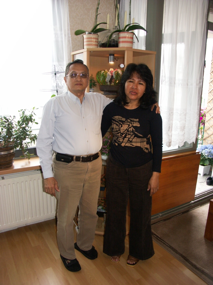  Bambang met zijn vrouw Arina Nova die ook uit Sumatra komt (2005) 