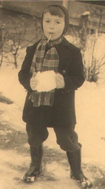  Bennie Fano, februari 1954: "in de winter werd altijd het 'landje' opgespoten door aardige moeders en vaders." 