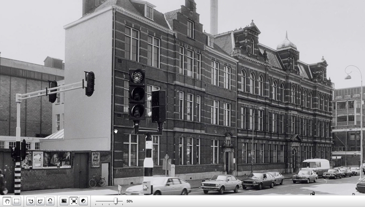 Boerhaaveschool Mauritskade 23 - 1983 .<br />Foto: Beeldbank Amsterdam 