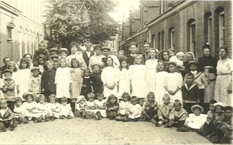 Schagerlaan 1919 Buurtbewoners in de Schagerlaan 1919 