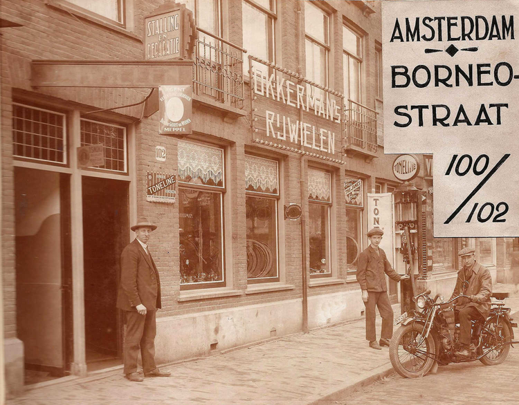 Borneostraat - 1926 .<br />Foto: Henk Okkerman 