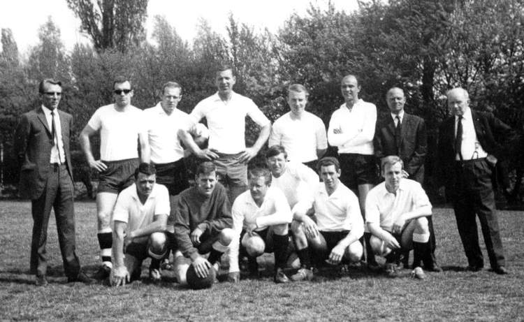 Zondag 4e elftal, seizoen 1959 - 1960  