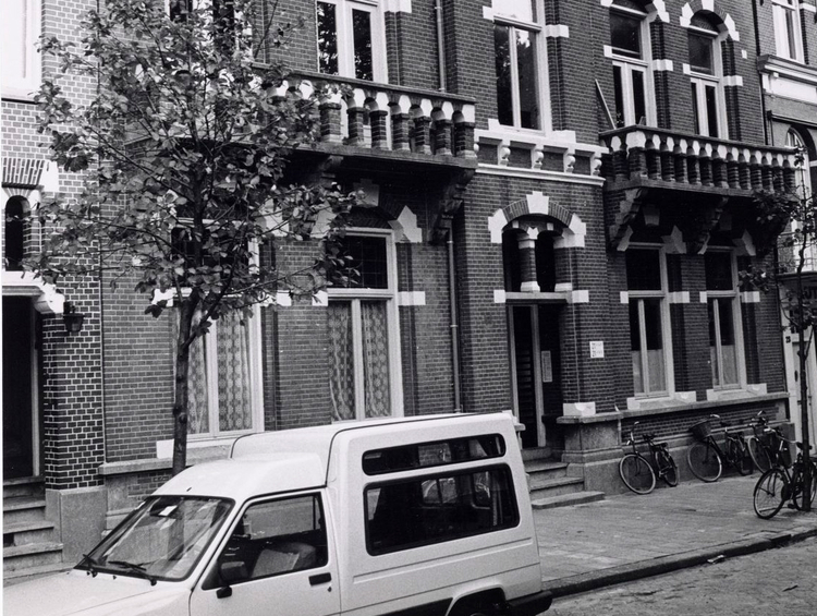 Bredeweg 21 - ±1980 .<br />Foto: Beeldbank Amsterdam 