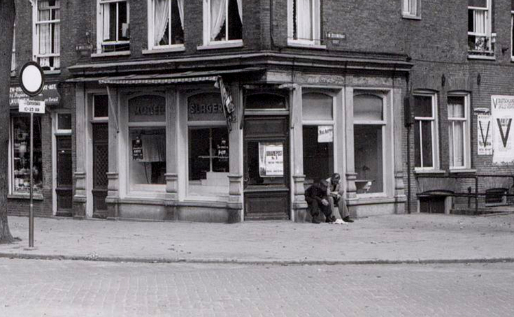 Dapperstr 25 - 1945 .<br />Foto: Beeldbank Amsterdam 