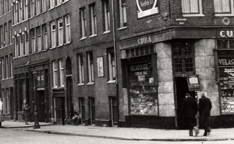 Dapperstraat 70 - 1952 .<br />Foto: Beeldbank Amsterdam 
