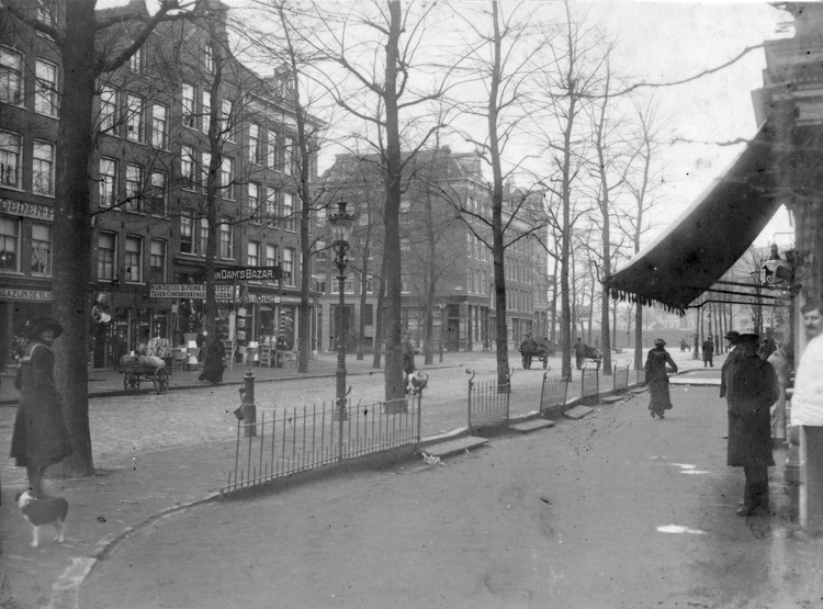 Dapperstraat - ± 1920 .<br />Foto: Beeldbank Amsterdam 