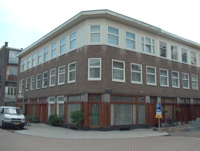 De Zacharias Jansestraat - huis van bakker Deudekom.jpg  