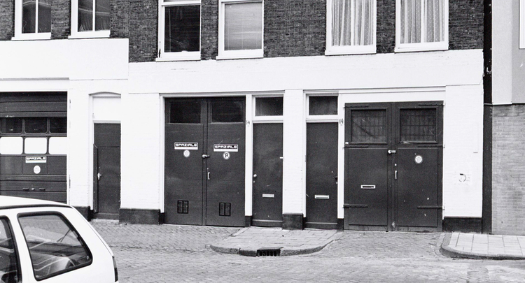 Deymanstraat 14 - 1990 .<br />Foto: Beeldbank Amsterdam 