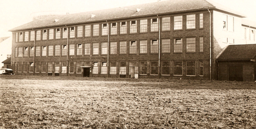 Don Boscoschool - 1938 .<br />Foto: Jan van Deudekom 