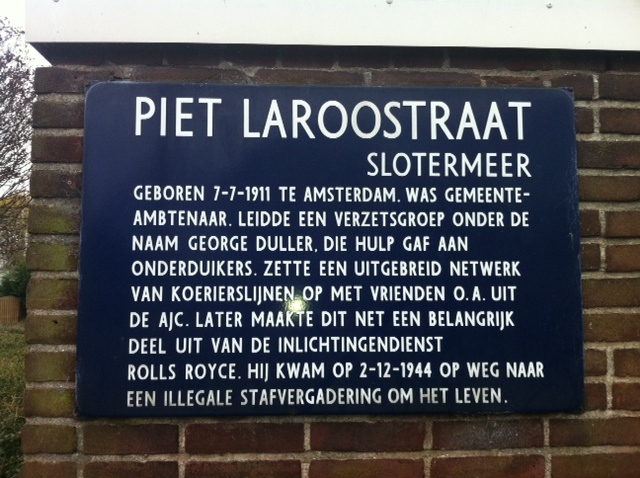 Straatnaam De borden voor de straatnamen bevatten geschiedenis. 