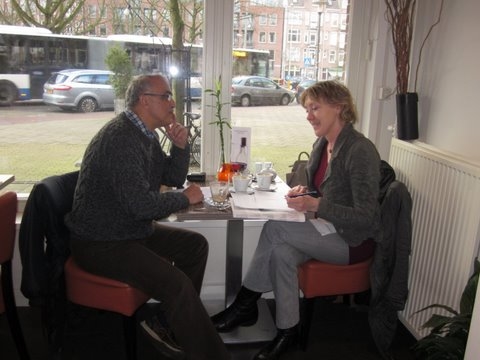 Jabbar en Tineke Twee oud-deelnemers die elkaar interviewen. 