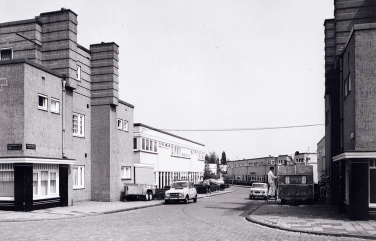 Graanstraat  05 hoek Duivendrechtselaan - 1971 .<br />Foto: Beeldbank Amsterdam 