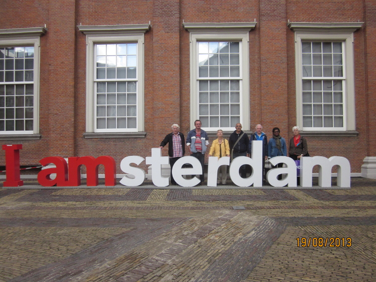 I  AMSTERDAM  ...OOST met foto-verhalenclub in het Amsterdam Museum 