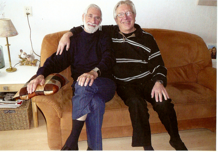 Joop en Hans Reens. Weerzien tussen de oude buurjongens Hans Rijkenborgh (rechts) en Hans Reens op 26 maart 2008. .<br />Klik rechts bovenaan op de foto en de foto wordt vergroot weergegeven.<br />Foto: Joop Rijkenborgh 