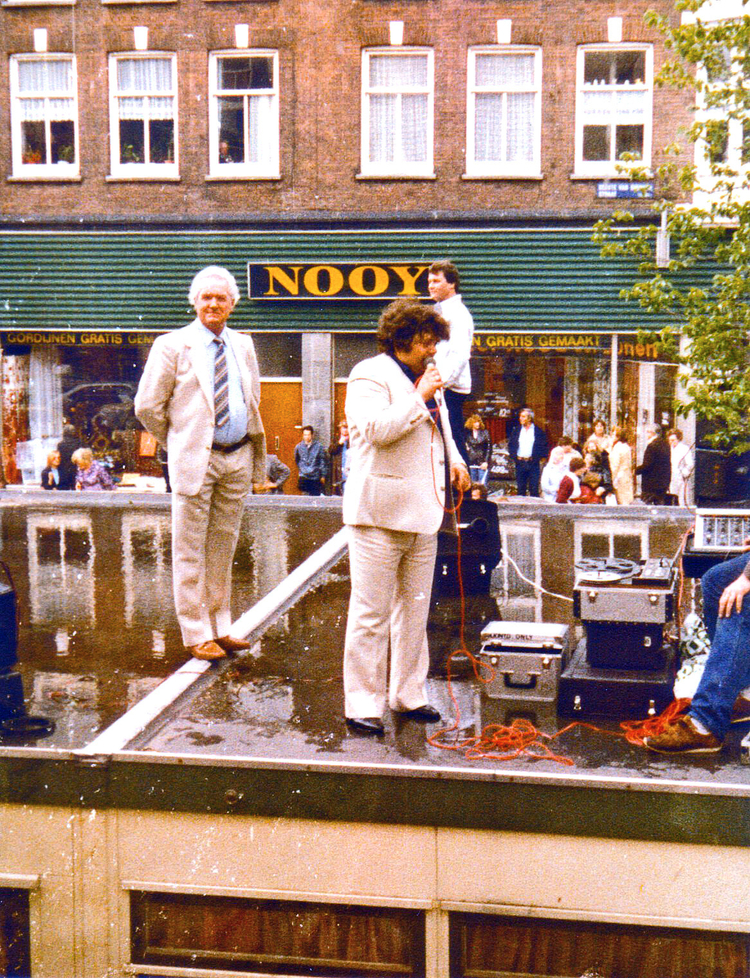 1e van Swindenstraat 71 - 1981 .<br />Foto: Saskia Verheijen 