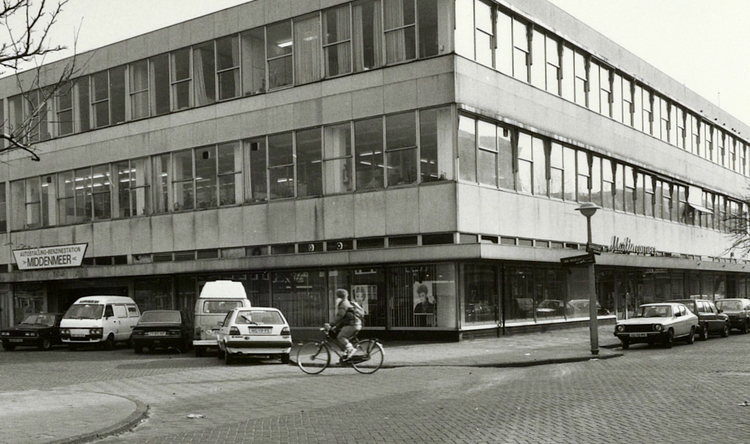 Helmholtzstraat 39 - 1986 .<br />Foto: Beeldbank Amsterdam 