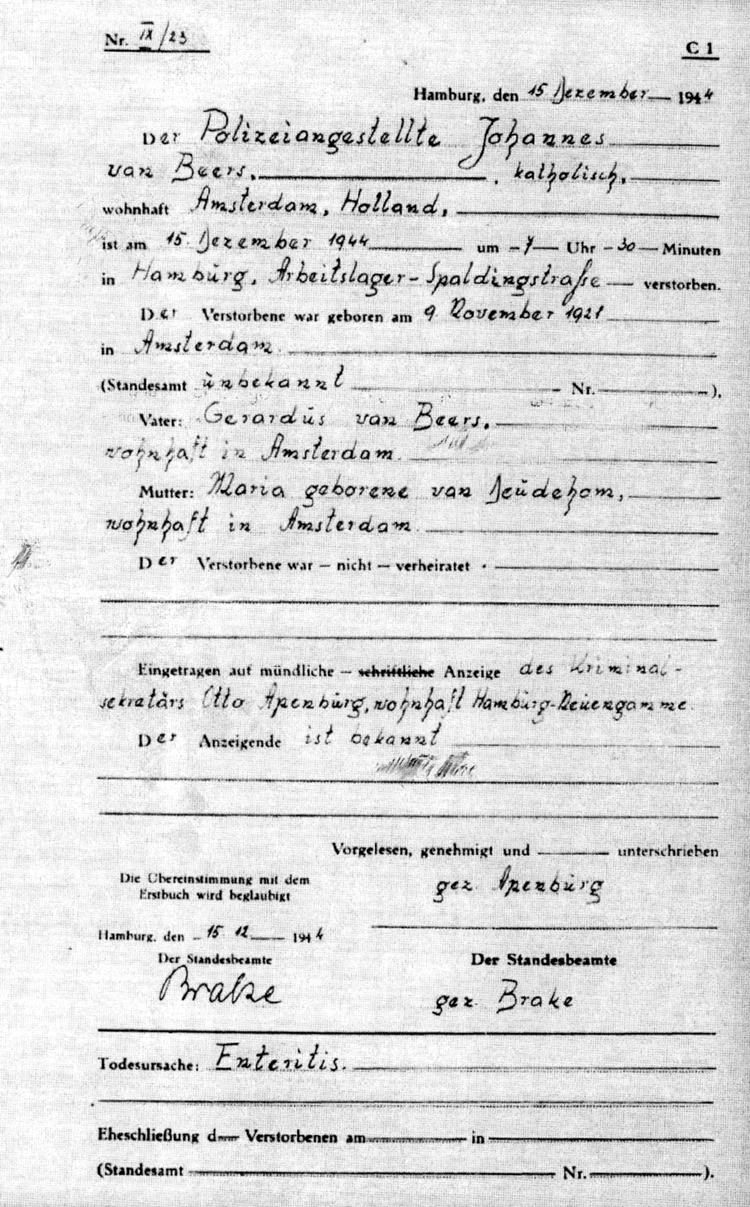  Het overlijdensbericht van Jan zoals het in Hamburg werd afgegeven door de Duitse 'Standesbeamte' op 15 december 1944. 