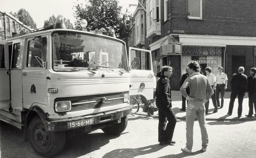 Hogeweg 62 - 1982 Brandje in de Meerhoek.<br />Foto: Beeldbank Amsterdam 