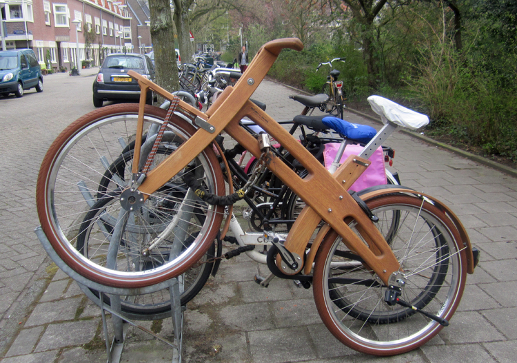 Houten fiets  