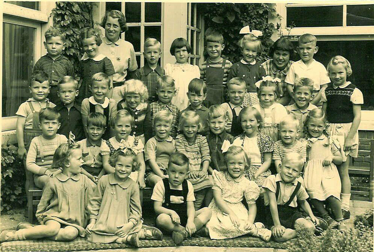 Kleuterschool Zaaiersweg - ± 1952 .<br />Foto: Peter Berlijn 