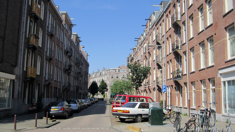 Paardekraalstraat (nummer 8 is links in het midden) - 2013 .<br />Foto: Jo Haen 