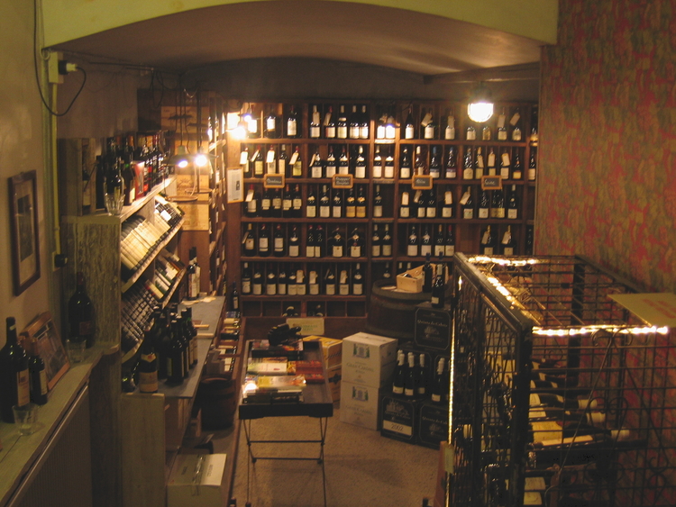 3874erik De ruimte bij de wijnkelder (2005) waar ontvangsten en vergaderingen worden georganiseerd en wijncursussen gegeven. 