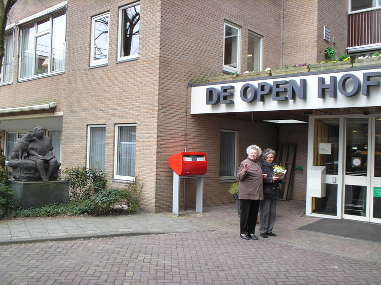 Ingang Open Hof De ingang van de Open Hof anno 2006 (Foto: Jo Haen) 