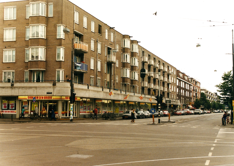 Insulindeweg 136-138 - 1999 .<br />Foto: Hans Haubrich 
