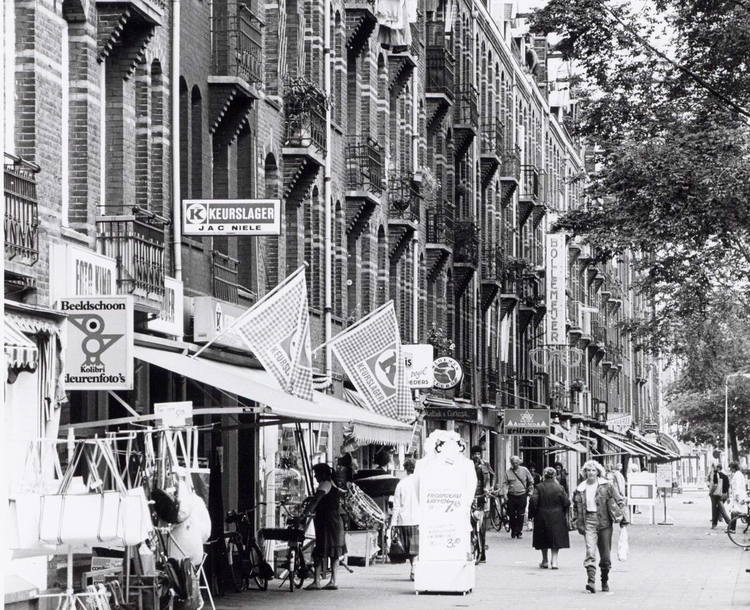 Javastraat 103-113 - 1982 .<br />Foto: Beeldbank Amsterdam 