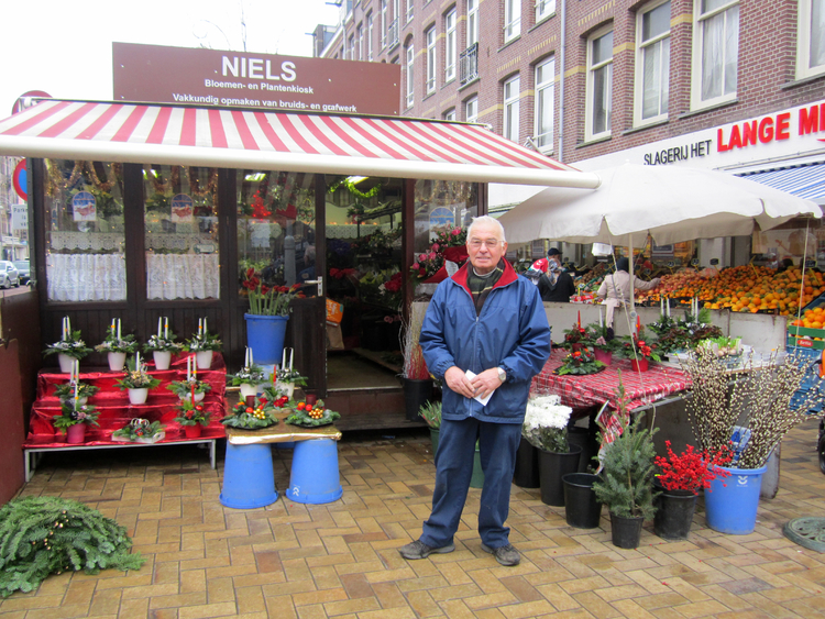 .Niels, de bloemenman. .<br />Foto: Jo Haen © 