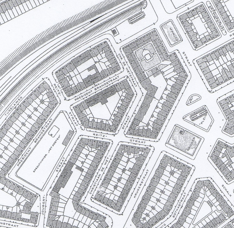 Kaart L6 DOW 1940. Deelfragment waardoor de Reitzstraat en omgeving beter in beeld komen. Daardoor ook goed zichtbaar dat deze straat vele zijstraten kende! Bron: Stadsarchief. 