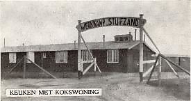 Kamp Stuifzand In 1942 is Mozes Gobitz tewerkgesteld in kamp Stuifzand, één van de zogenaamde joodse werkkampen. Met hulp van jeugdvriend, die als NSB-er in het kamp werkte, kon Mozes Gobitz uit het kamp ontsnappen. Hij kon onderduiken in een ziekenhuis bij Heerenveen, waar een maagkwaal werd voorgewend. 